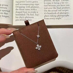 Elegant Silver Flower Pendant Necklace